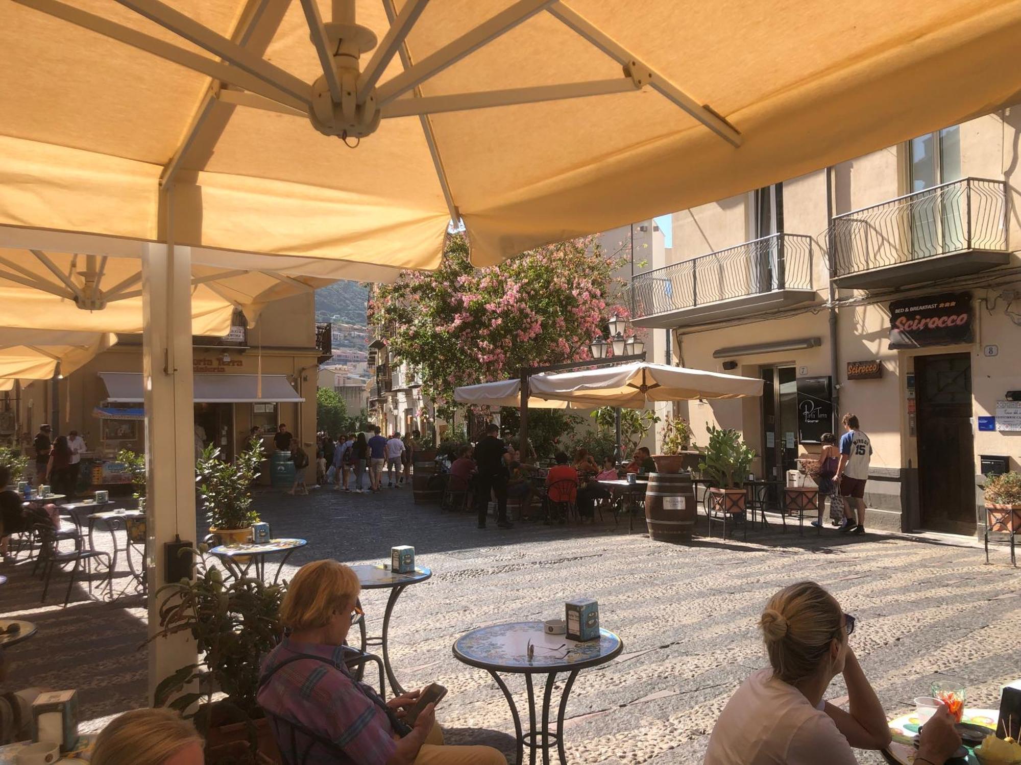 Villa Di Giorgi Apartments Center Cefalù Eksteriør billede