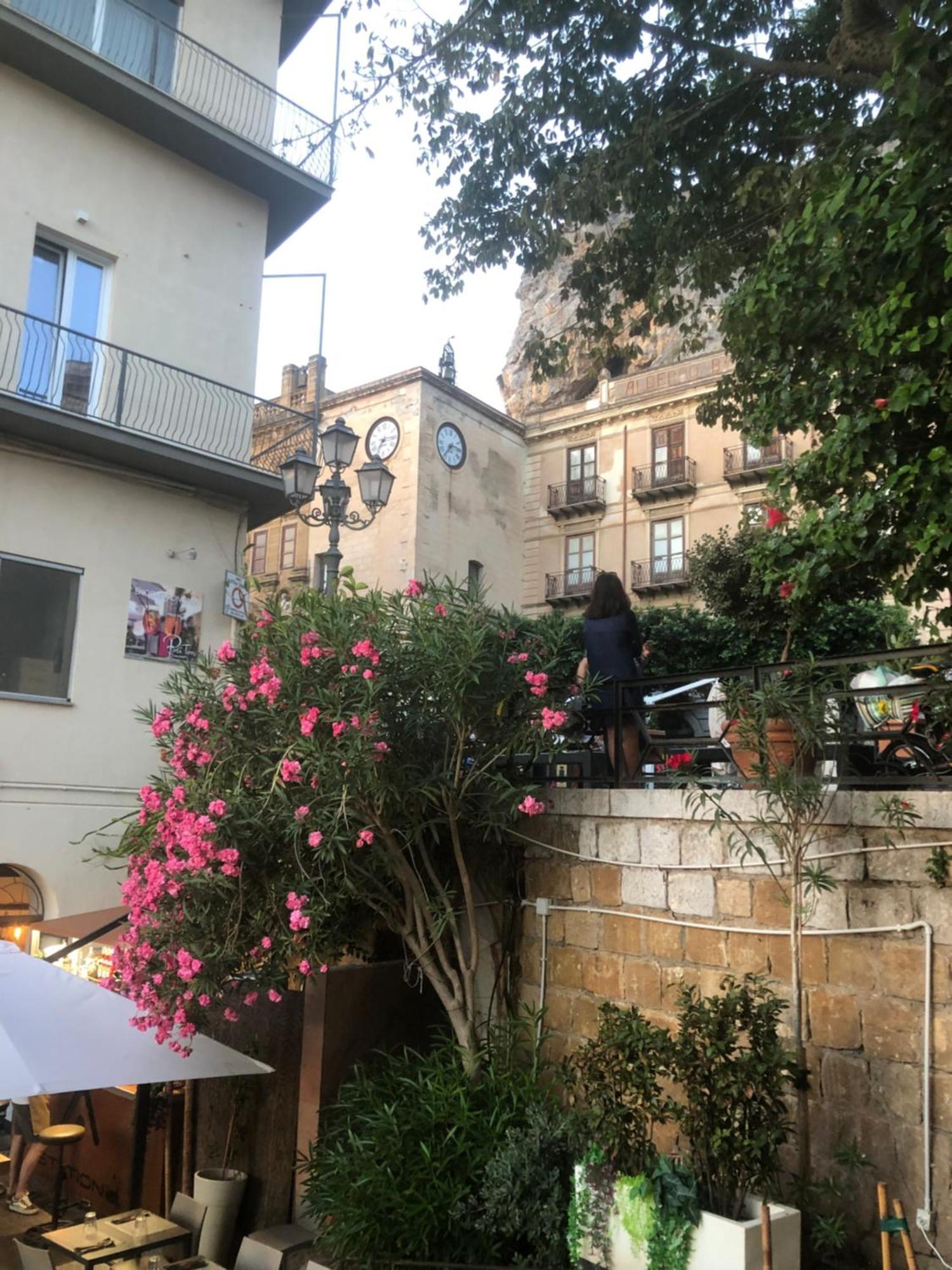 Villa Di Giorgi Apartments Center Cefalù Eksteriør billede
